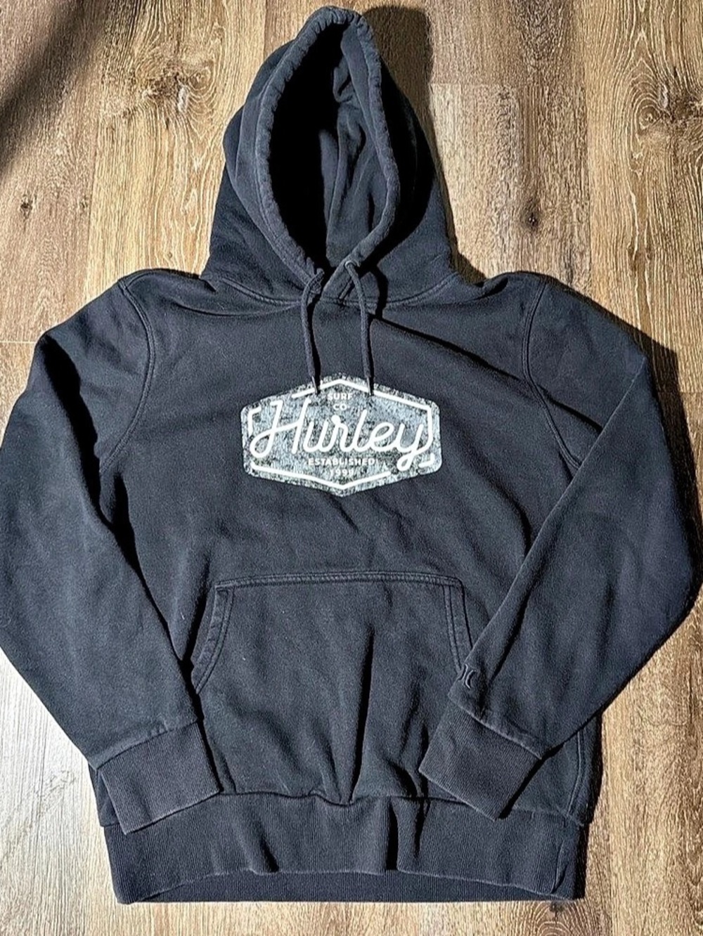 Hurley Surf Co. Established 1999 Graphic Pullover Hoodie Medium Black